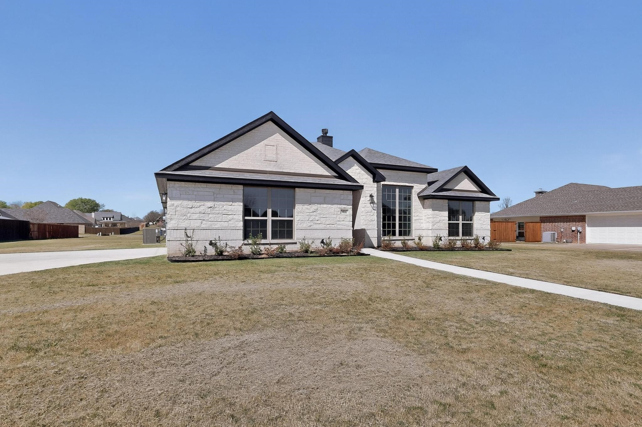 906 Maxine Drive Athens TX 75751