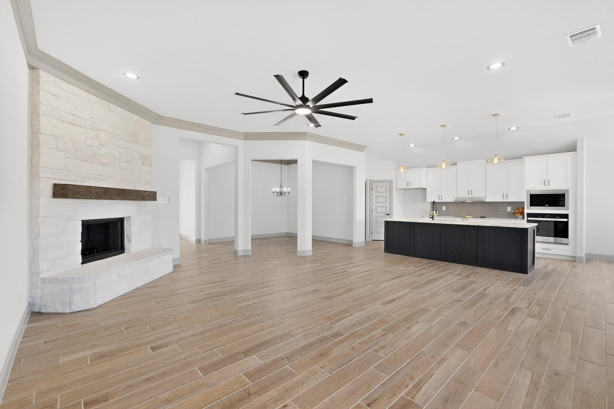 906 Maxine Drive Athens TX 75751