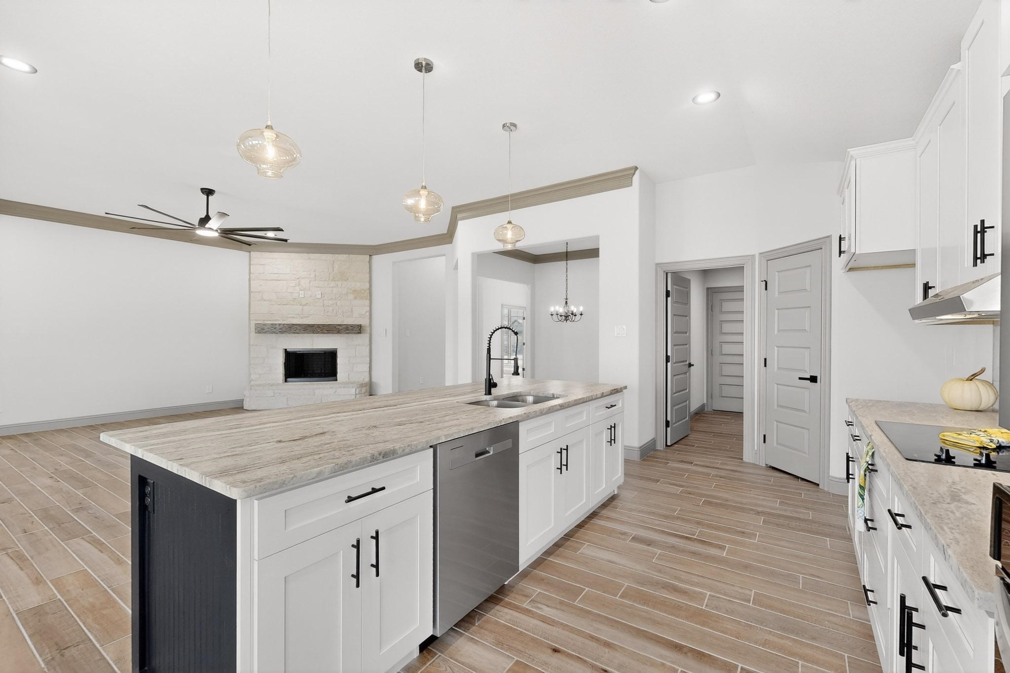906 Maxine Drive Athens TX 75751