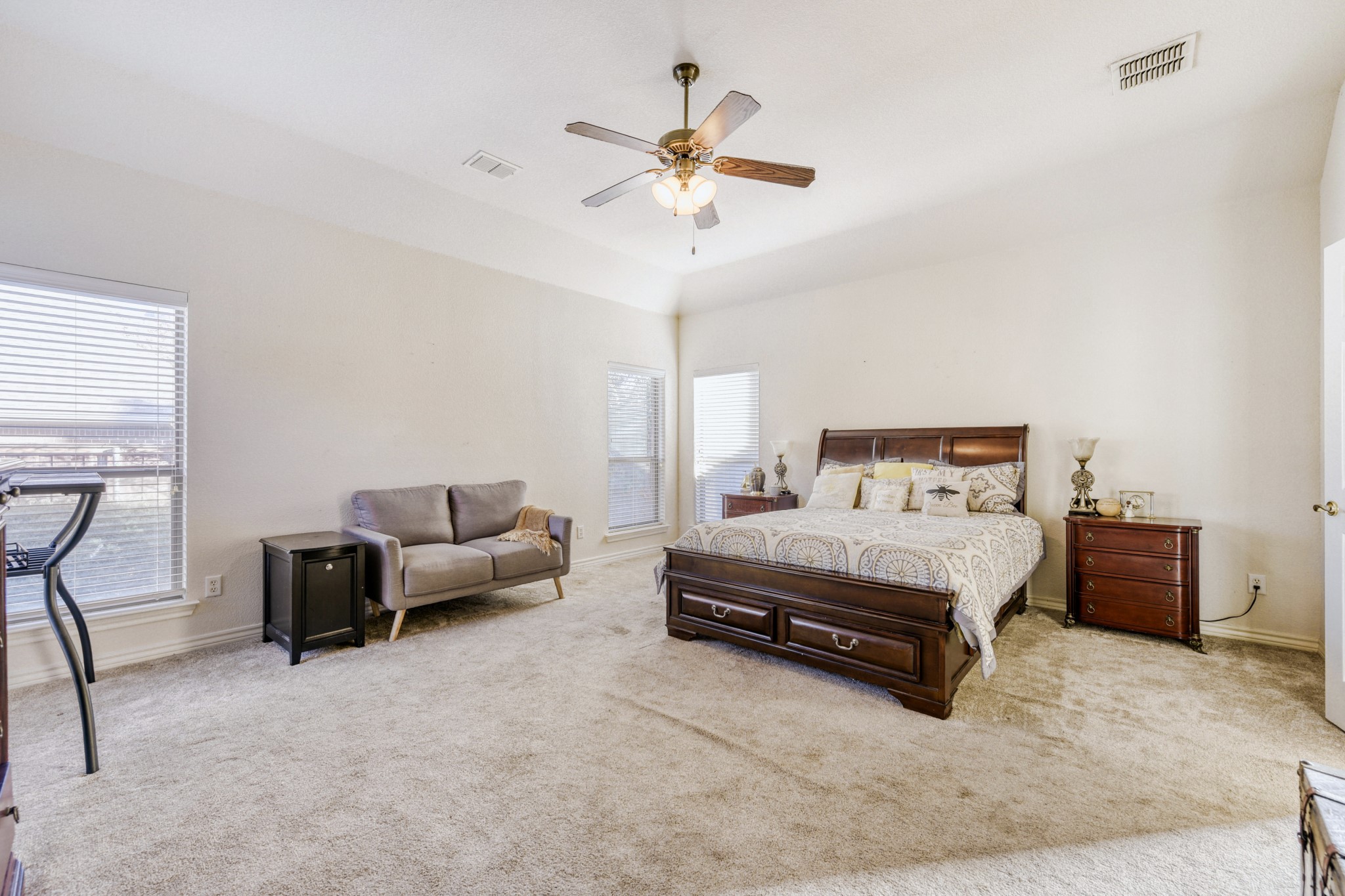 1820 Lake Glen Trail Mansfield TX 76063