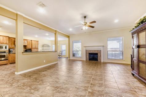 1820 Lake Glen Trail Mansfield TX 76063