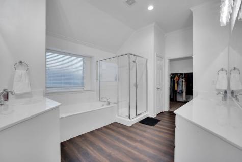 8204 Wildrock Drive Arlington TX 76001
