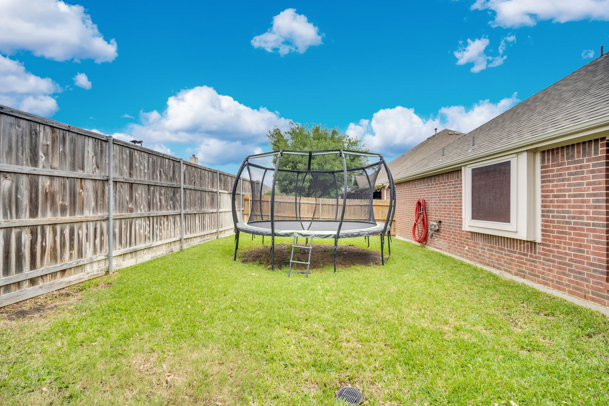 8204 Wildrock Drive Arlington TX 76001
