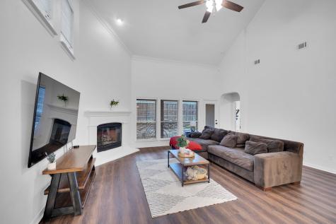 8204 Wildrock Drive Arlington TX 76001