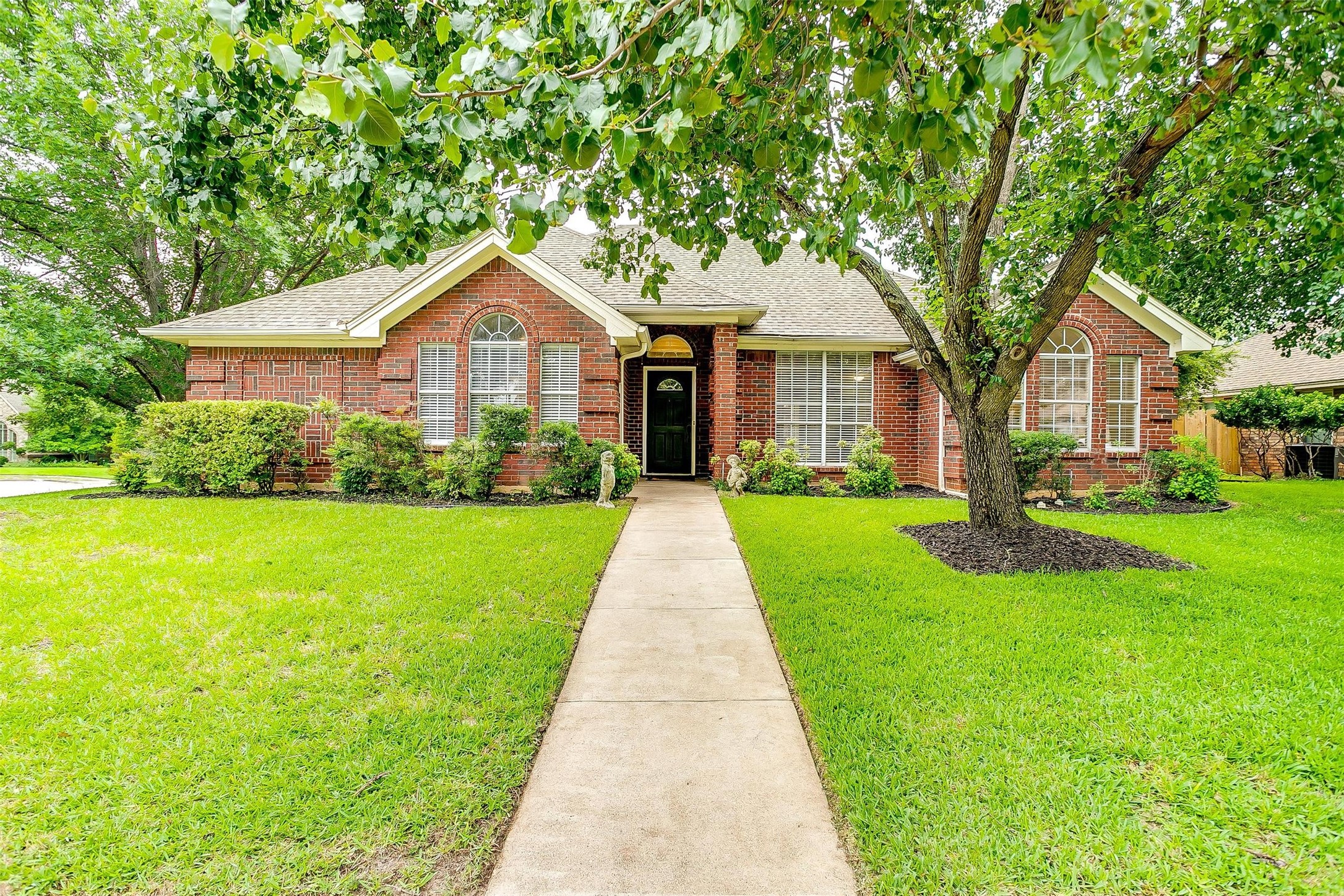 401 Inland Circle Azle TX 76020