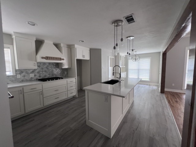 701 Royal Adelade Drive College Station TX 77845