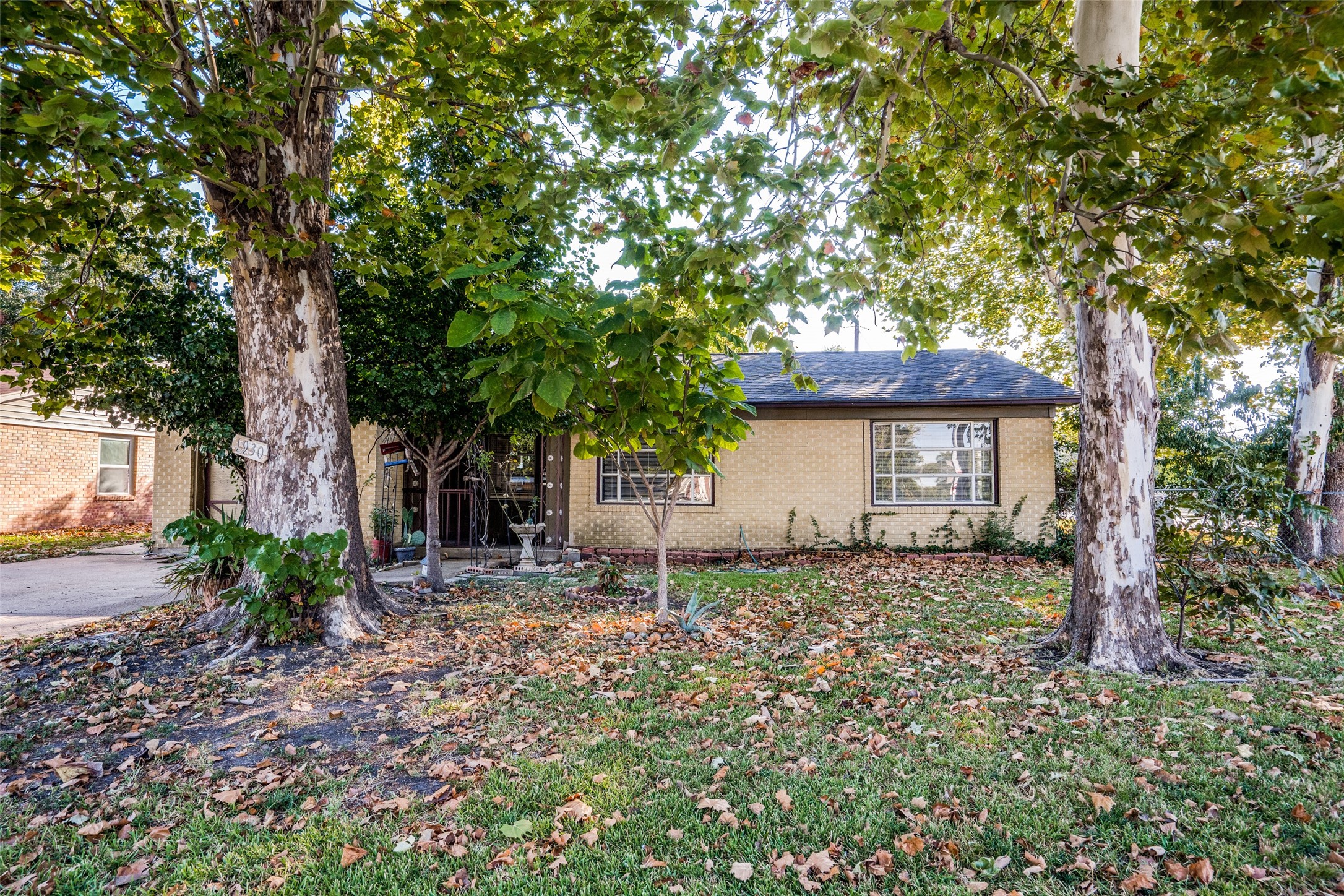 1930 S 5th Street Garland TX 75040