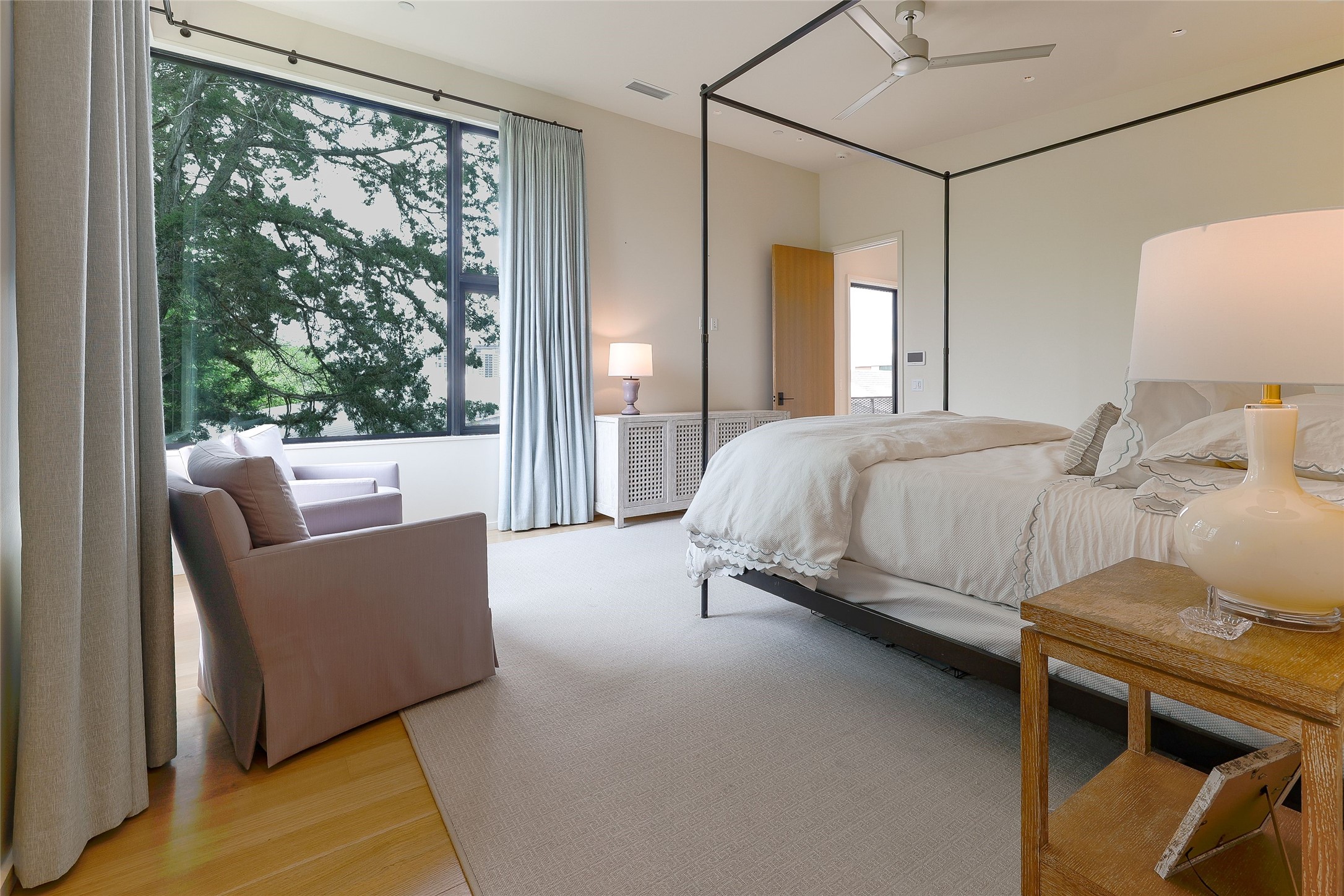 3503 Edgewater Street Dallas TX 75205