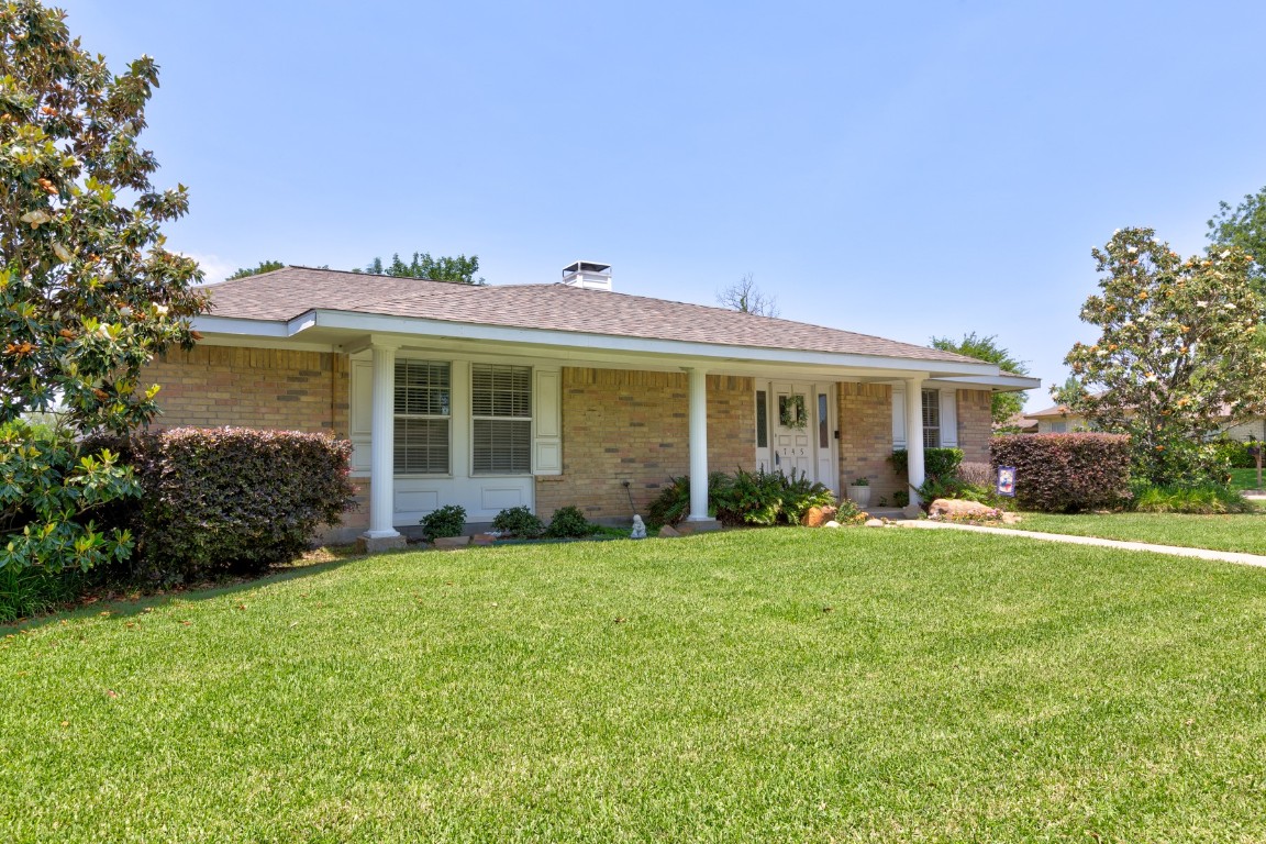 745 Maple Glen Drive Garland TX 75043