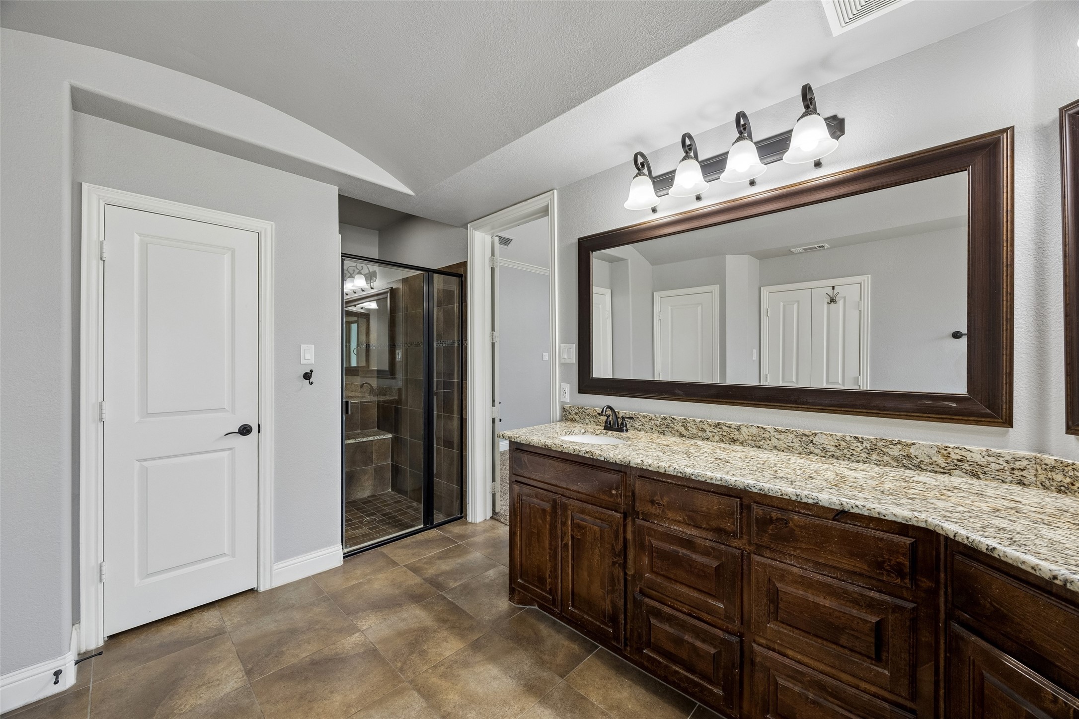 1310 Billingsley Drive Waxahachie TX 75167