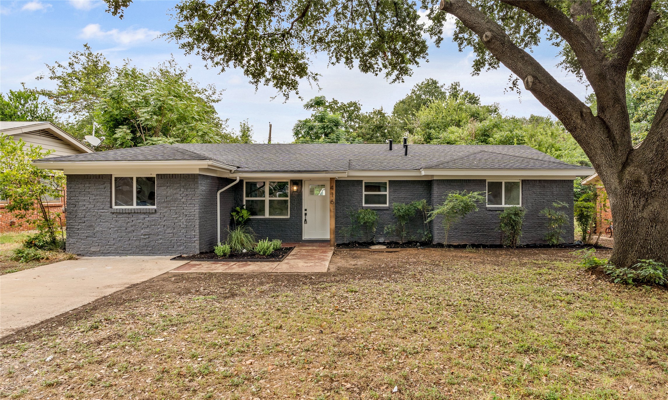 416 Simmons Drive Hurst TX 76053