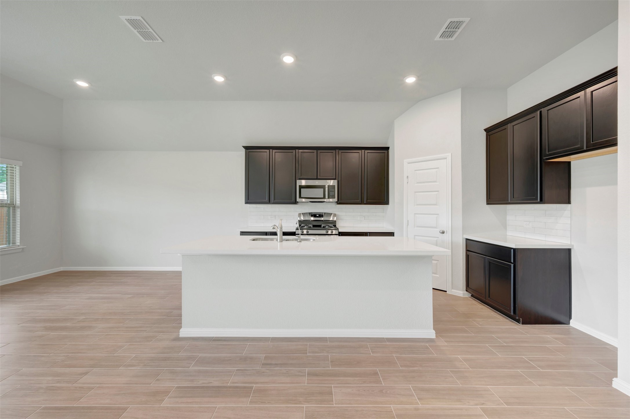 3501 Kingdom Drive Denton TX 76208