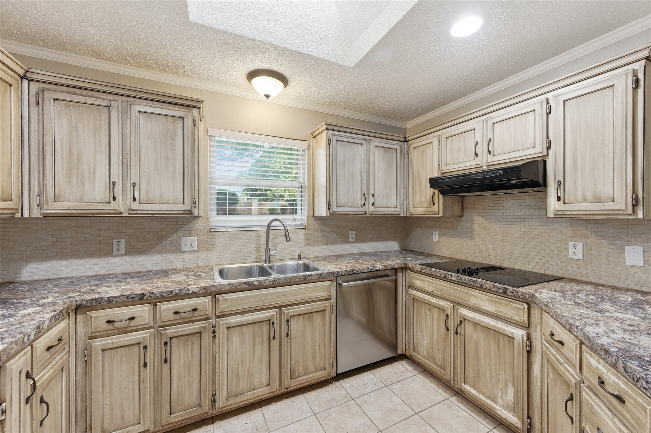 801 Water View Mansfield TX 76063