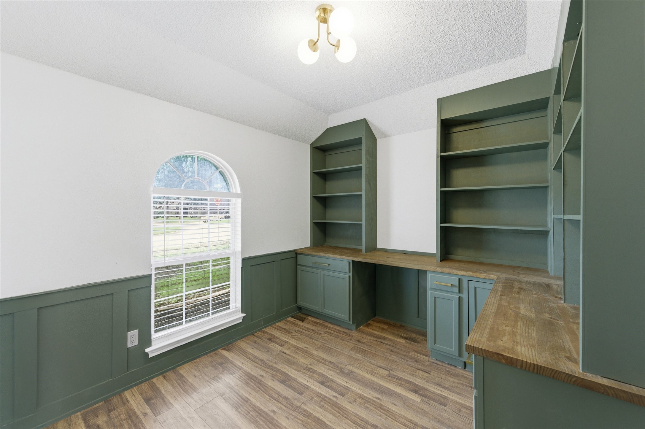 801 Water View Mansfield TX 76063