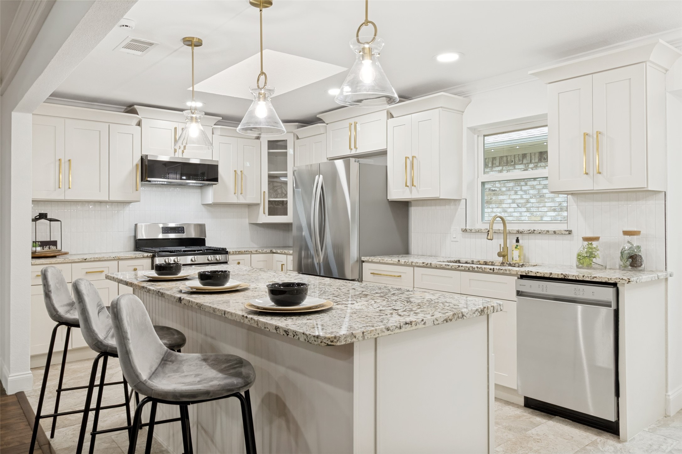 9552 Timberleaf Drive Dallas TX 75243