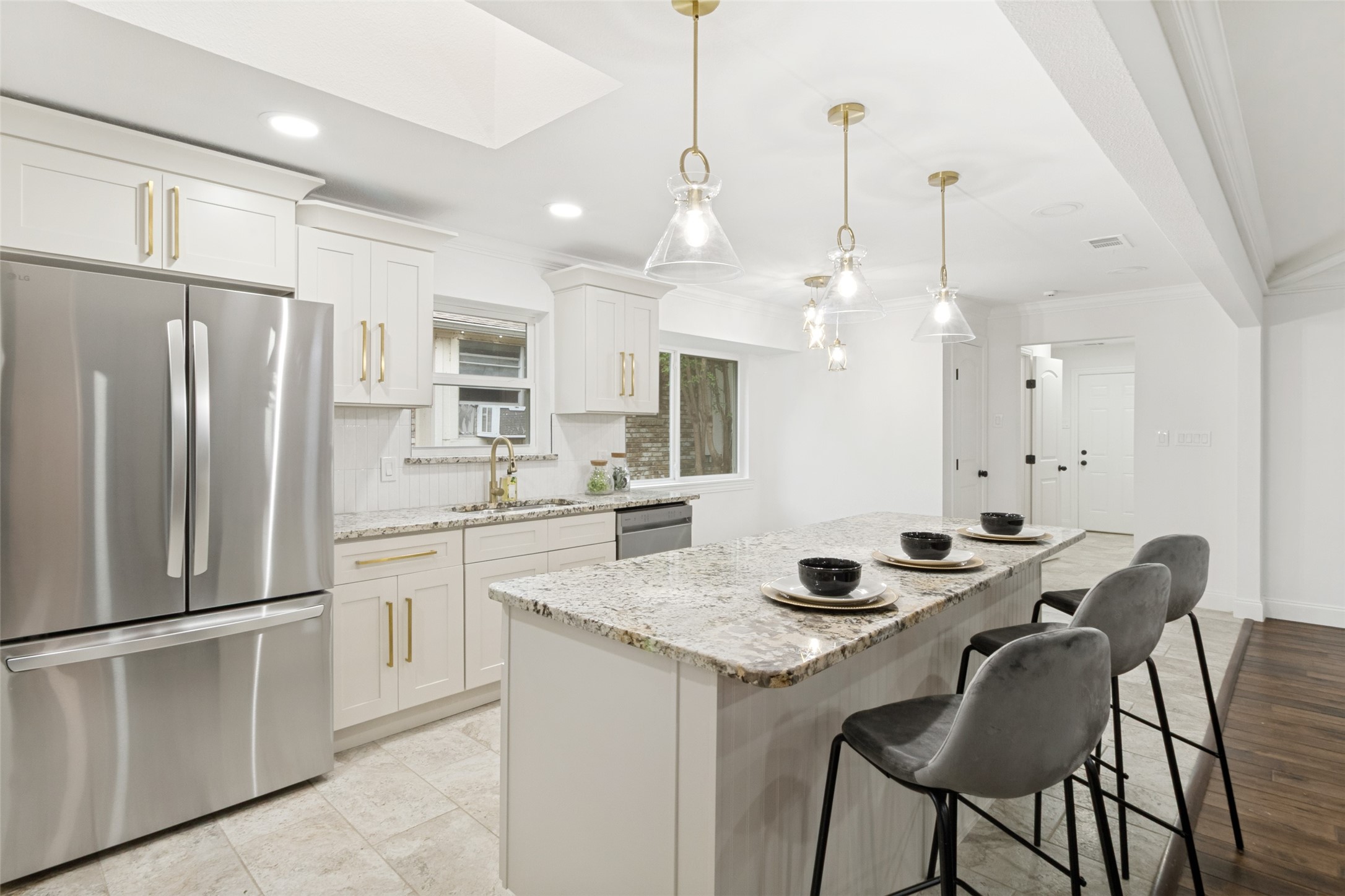 9552 Timberleaf Drive Dallas TX 75243