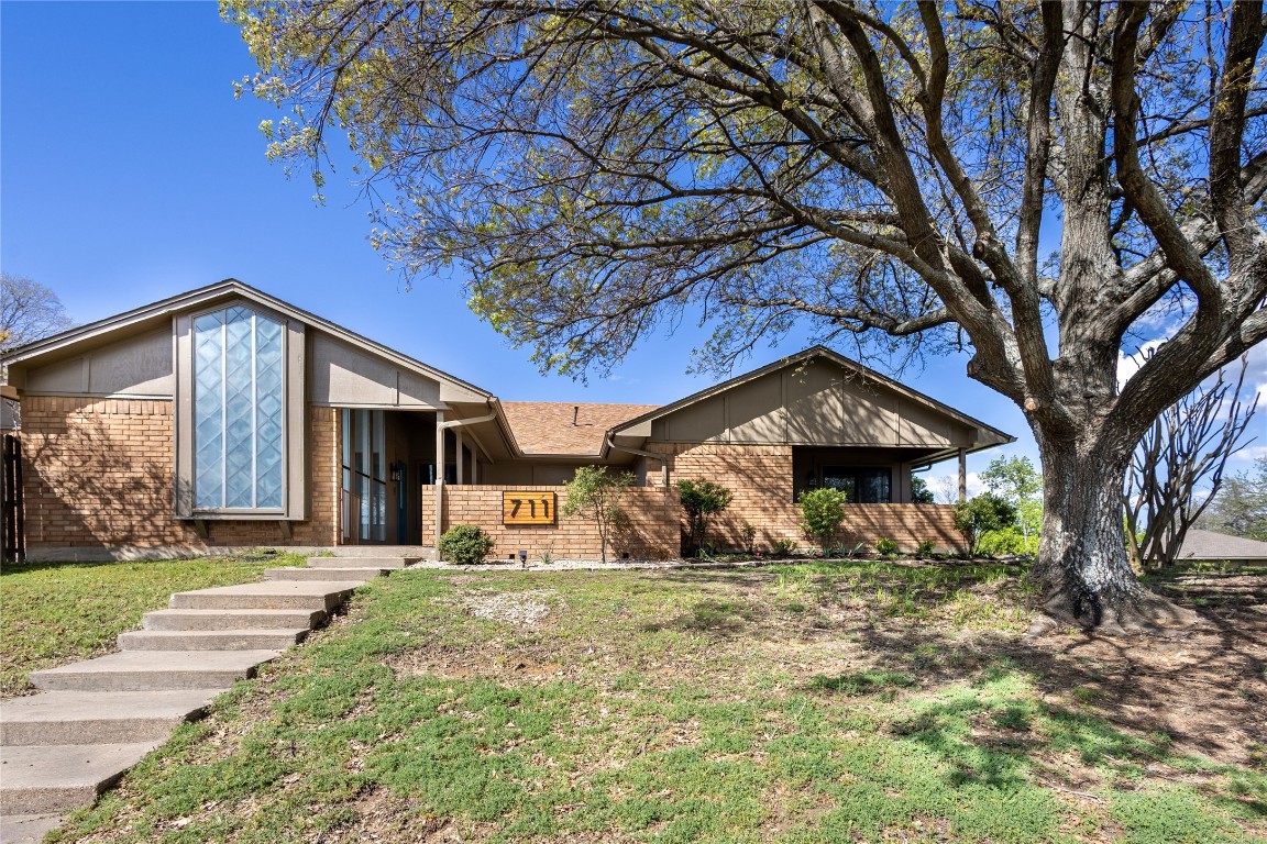 711 E Park Avenue Weatherford TX 76086