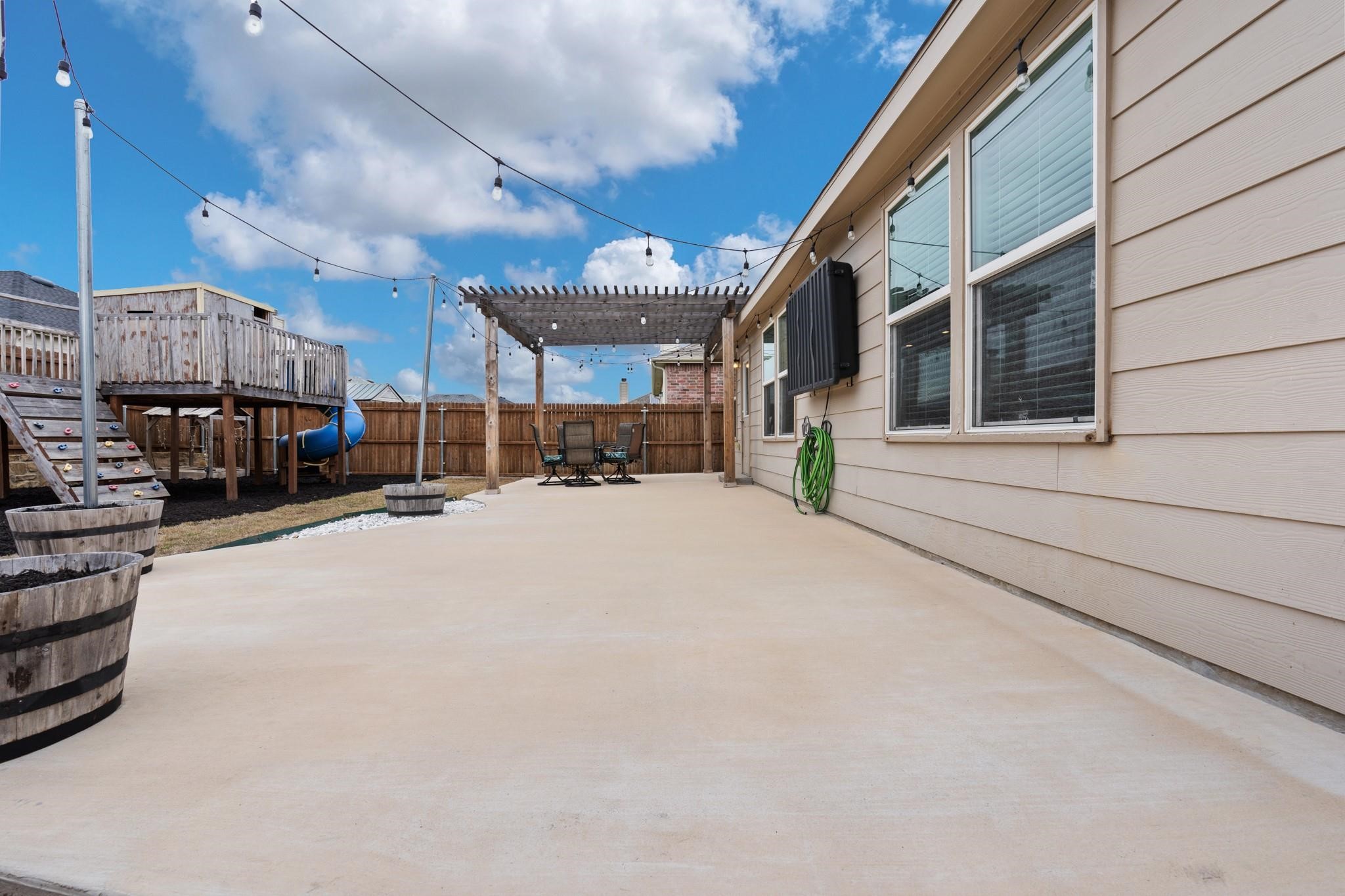 9937 Amosite Drive Fort Worth TX 76131