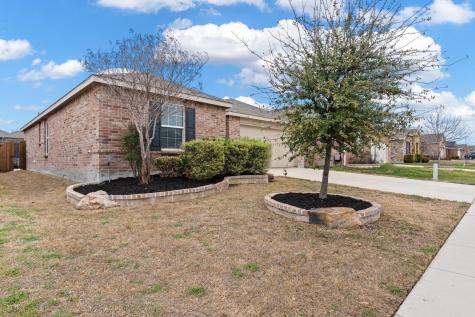 9937 Amosite Drive Fort Worth TX 76131