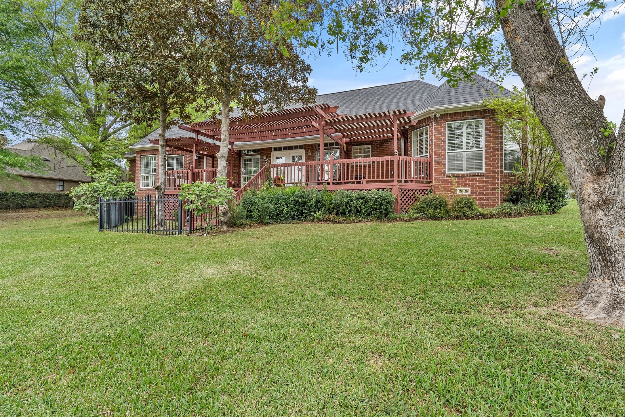 233 Lakeside Place Mineola TX 75773