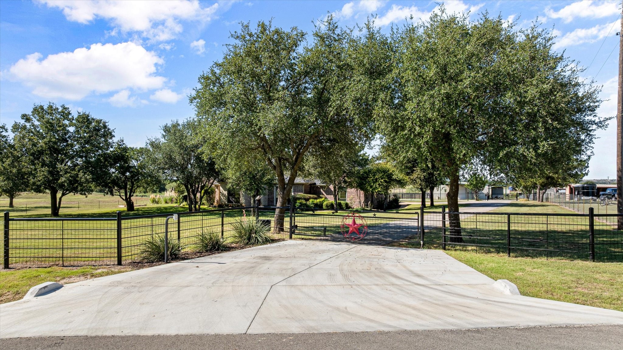 5444 Meadow Ridge Drive Weatherford TX 76087