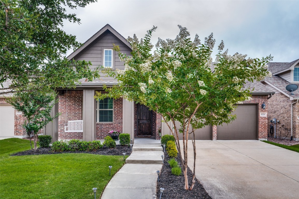 828 Hayden Lane Savannah TX 76227