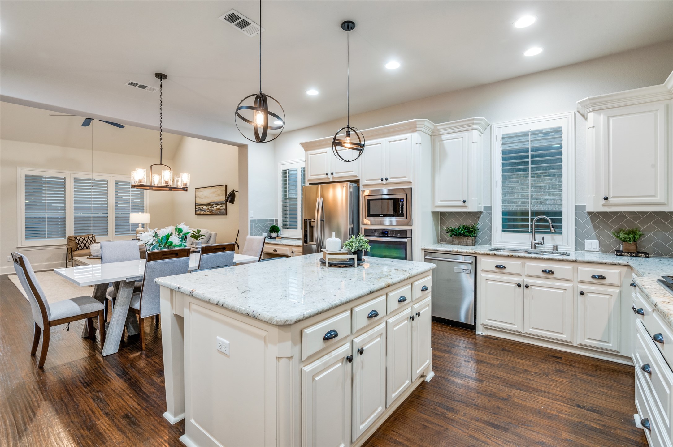 3041 Dunverny The Colony TX 75056