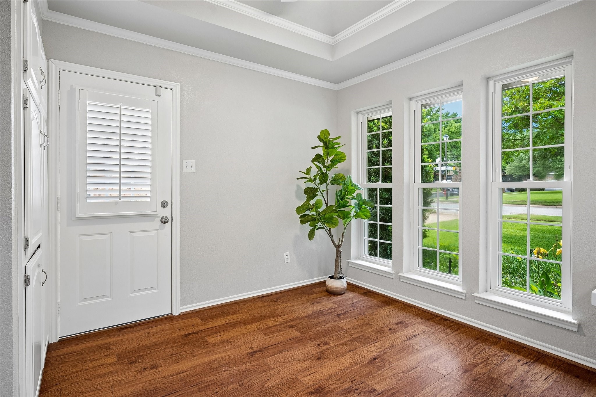 3912 Brookside Drive Bedford TX 76021