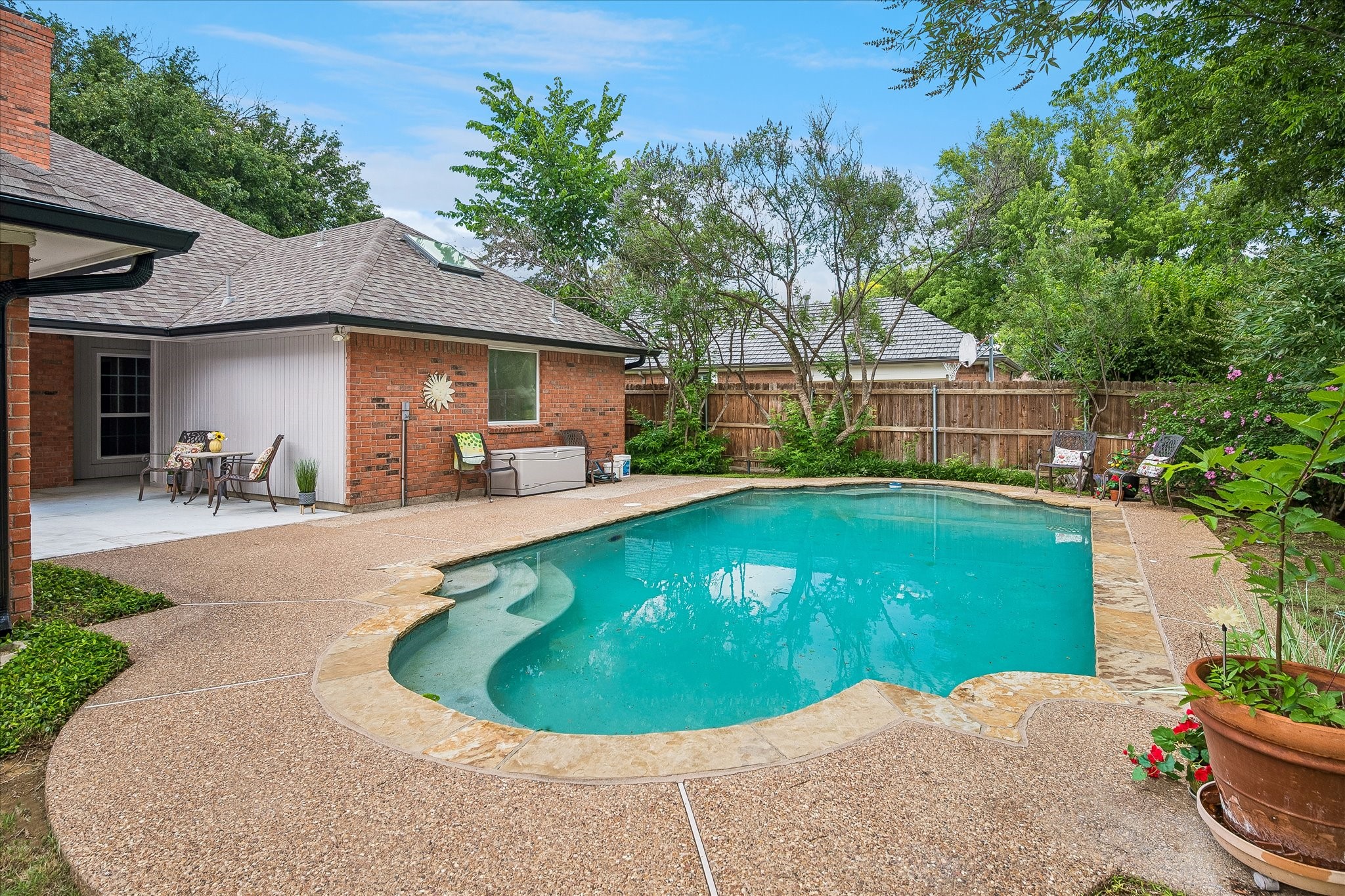 3912 Brookside Drive Bedford TX 76021