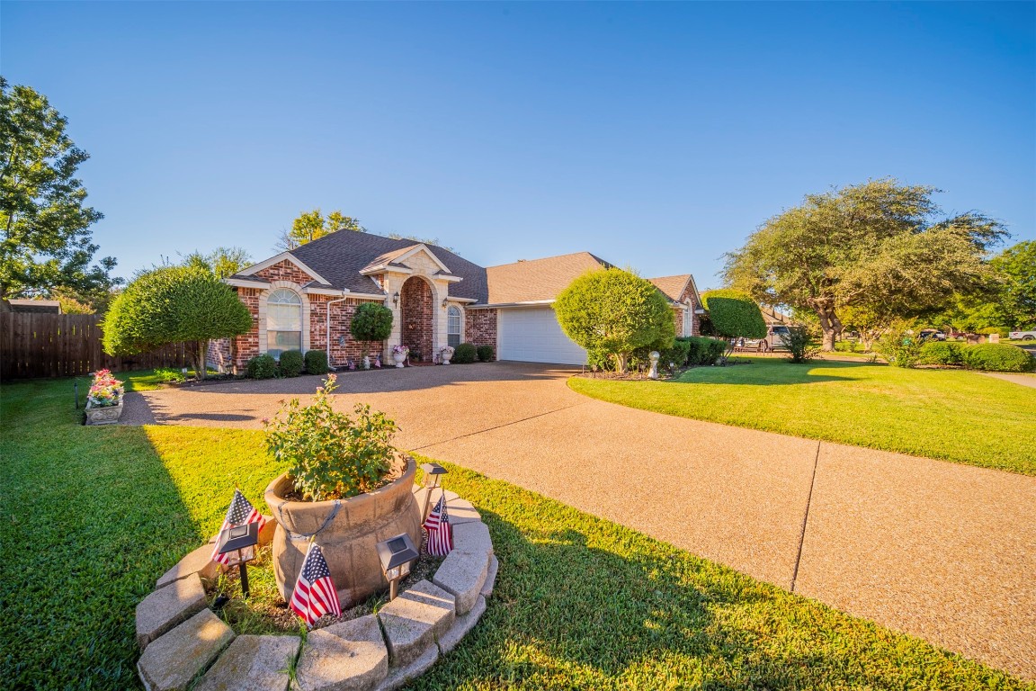 714 Mcmurry Waxahachie TX 75165