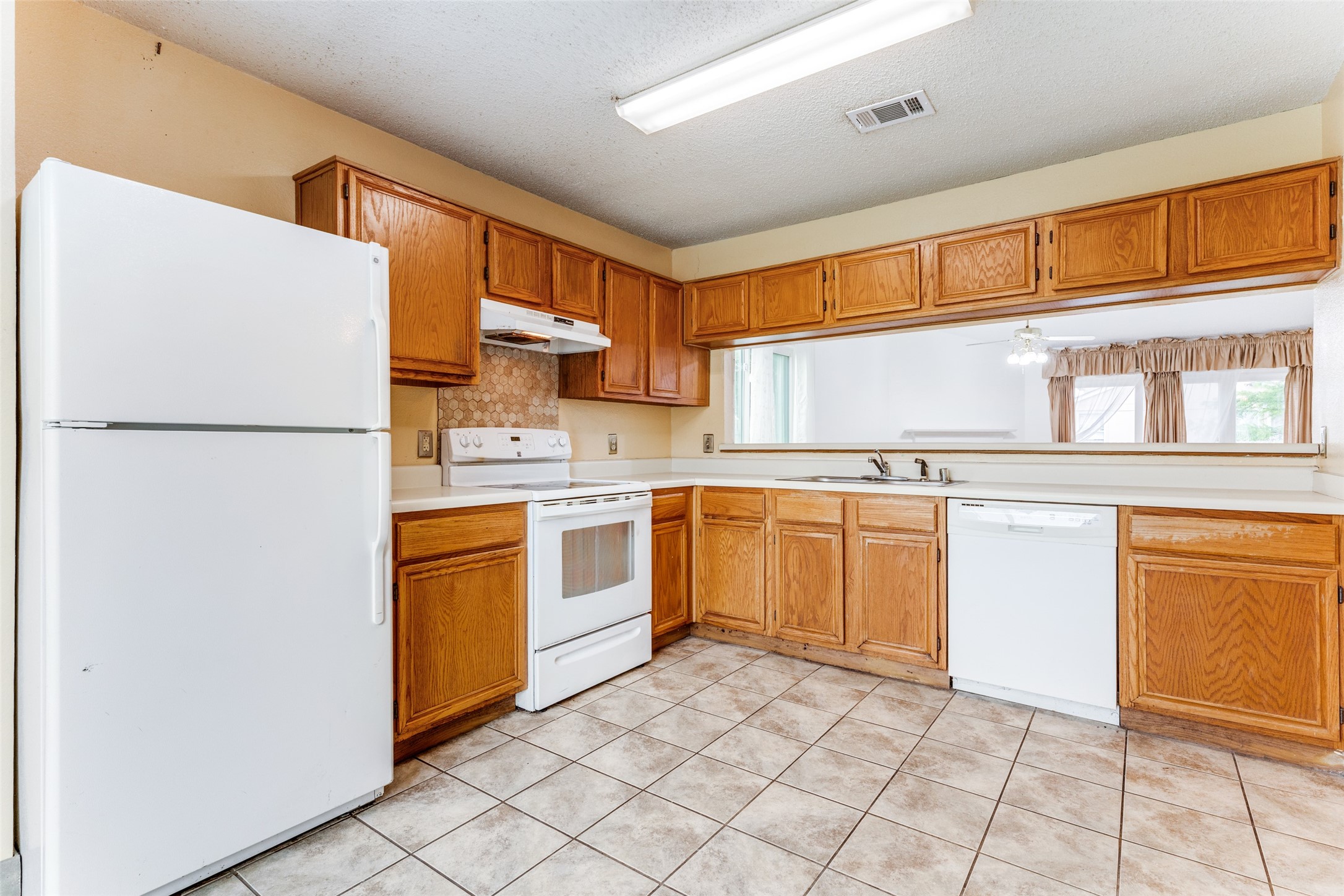 4617 Feathercrest Drive Fort Worth TX 76137