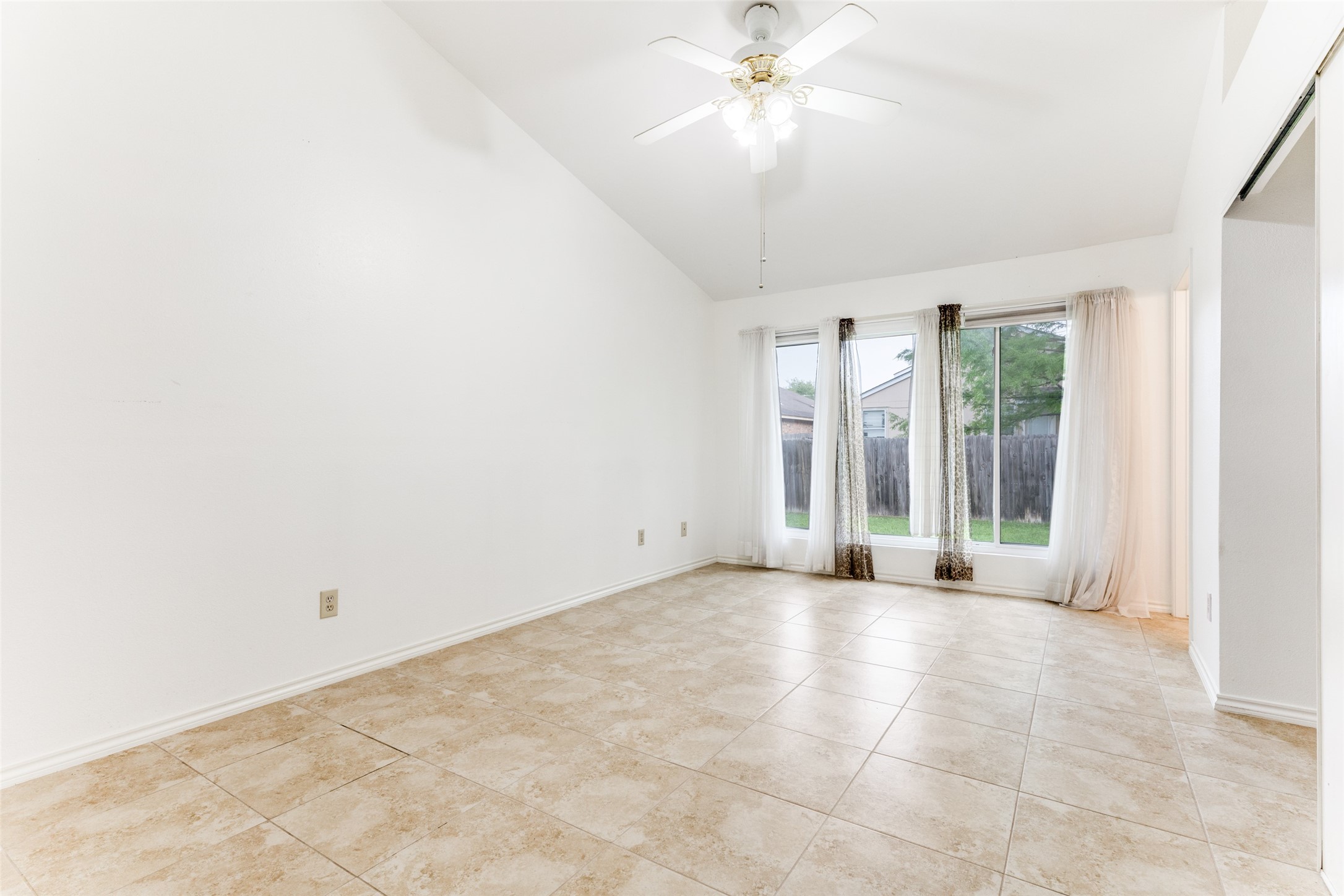 4617 Feathercrest Drive Fort Worth TX 76137