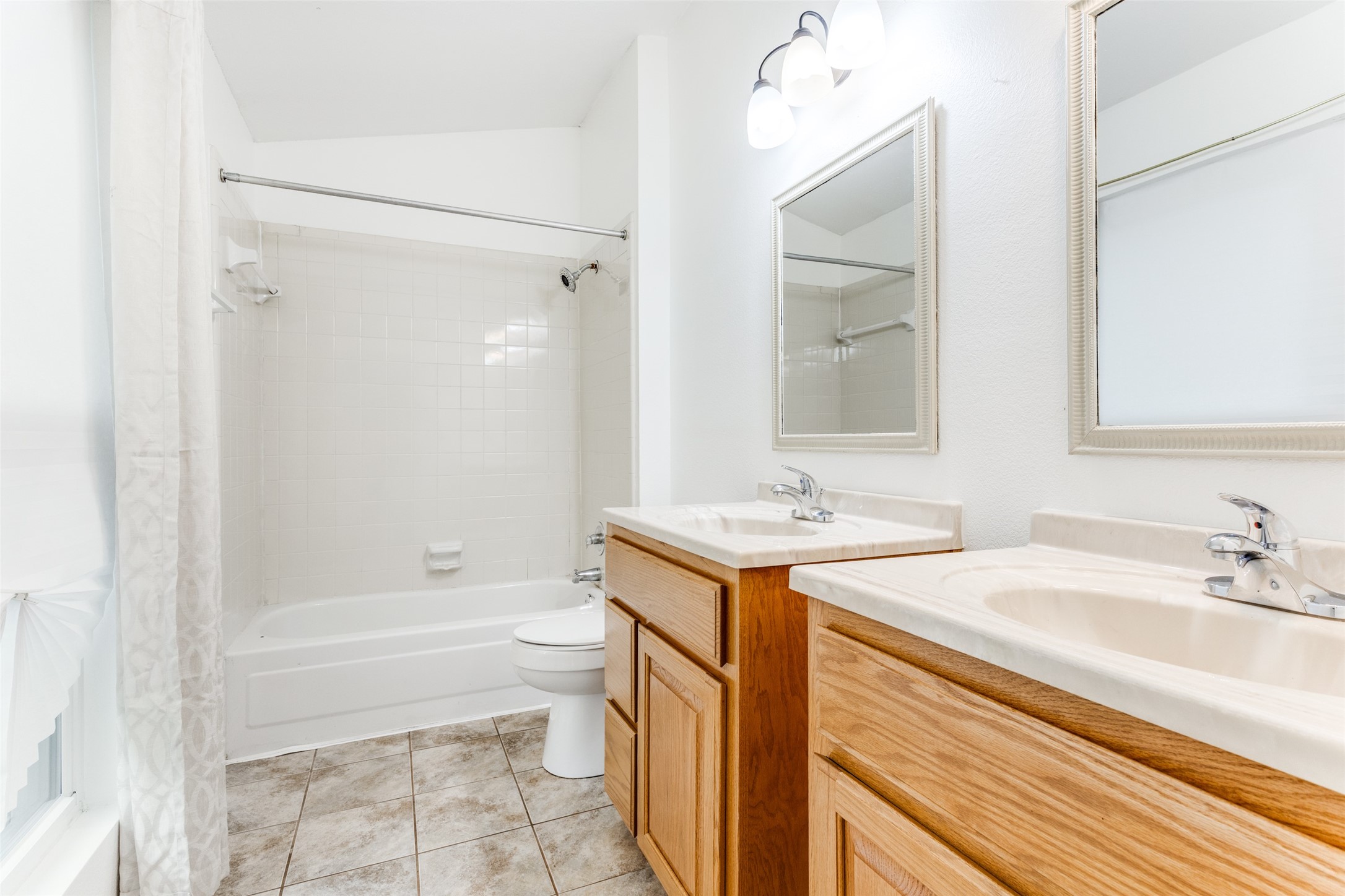 4617 Feathercrest Drive Fort Worth TX 76137