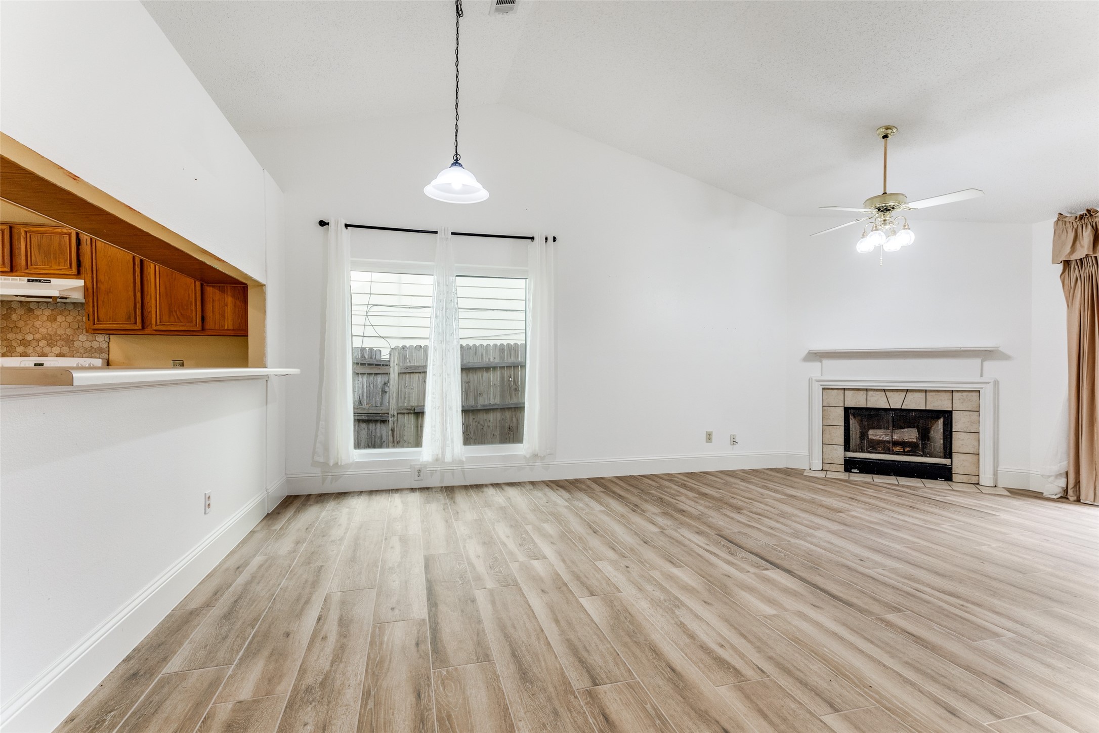 4617 Feathercrest Drive Fort Worth TX 76137