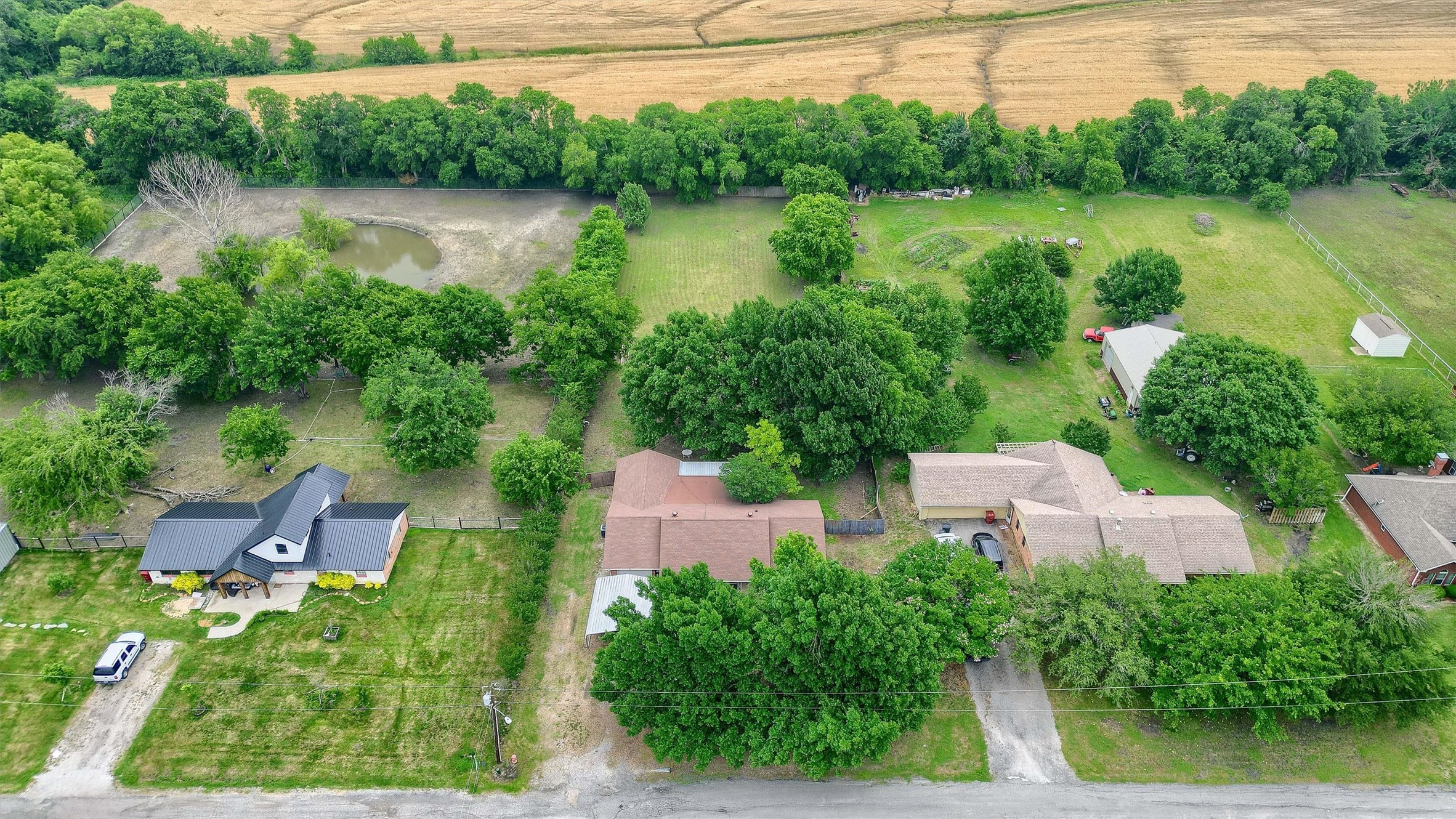 510 S Sulphur Street Leonard TX 75452