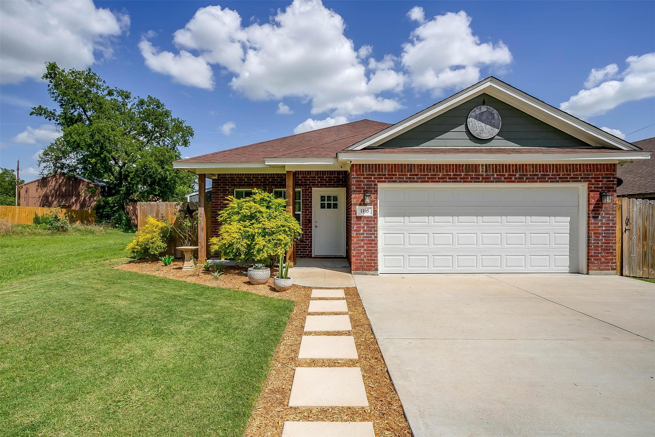 1105 S Fannin Street Alvarado TX 76009