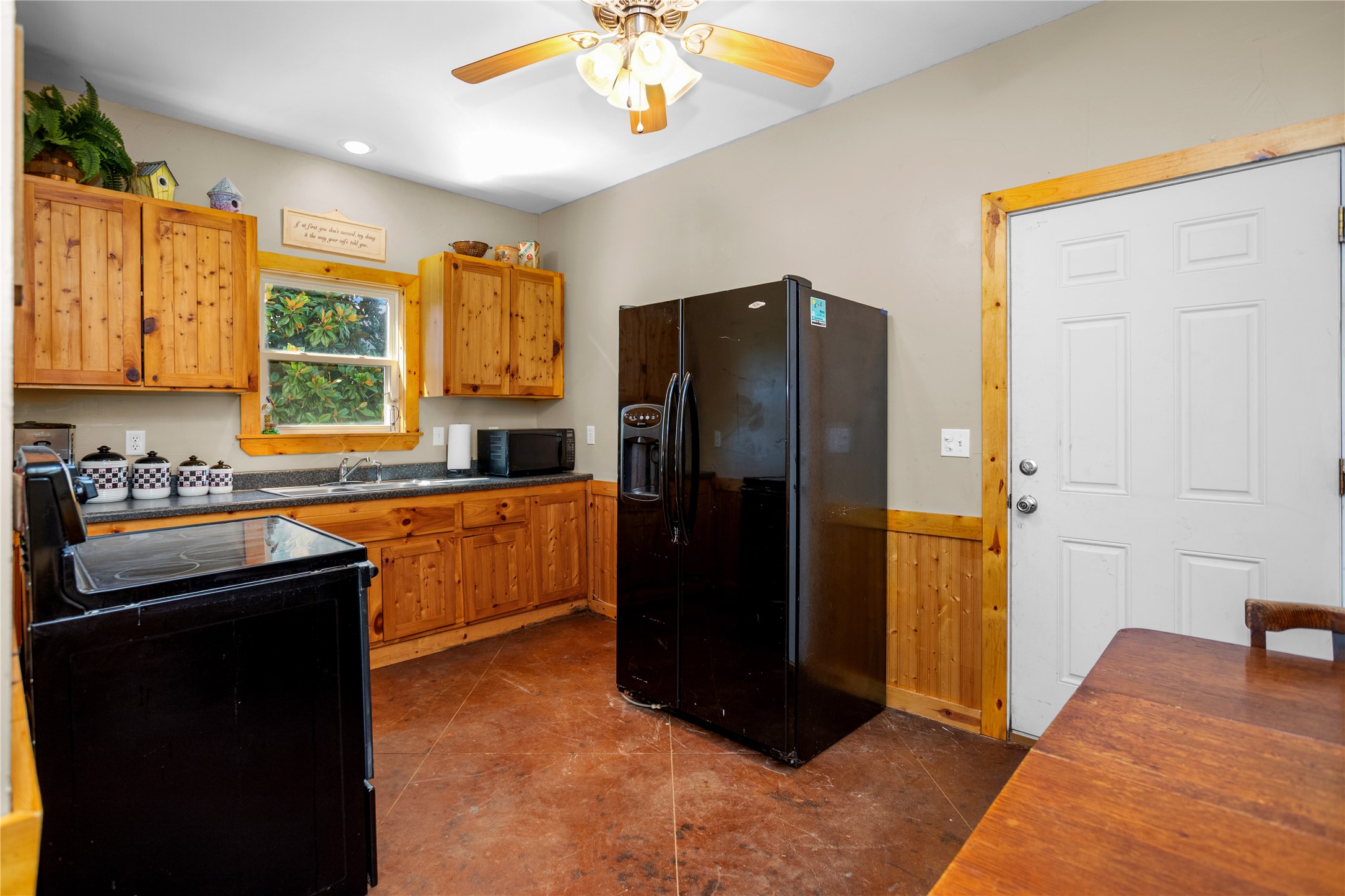 649 An County Road 1215 Grapeland TX 75844
