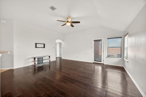 2720 Furlong Drive Grand Prairie TX 75051