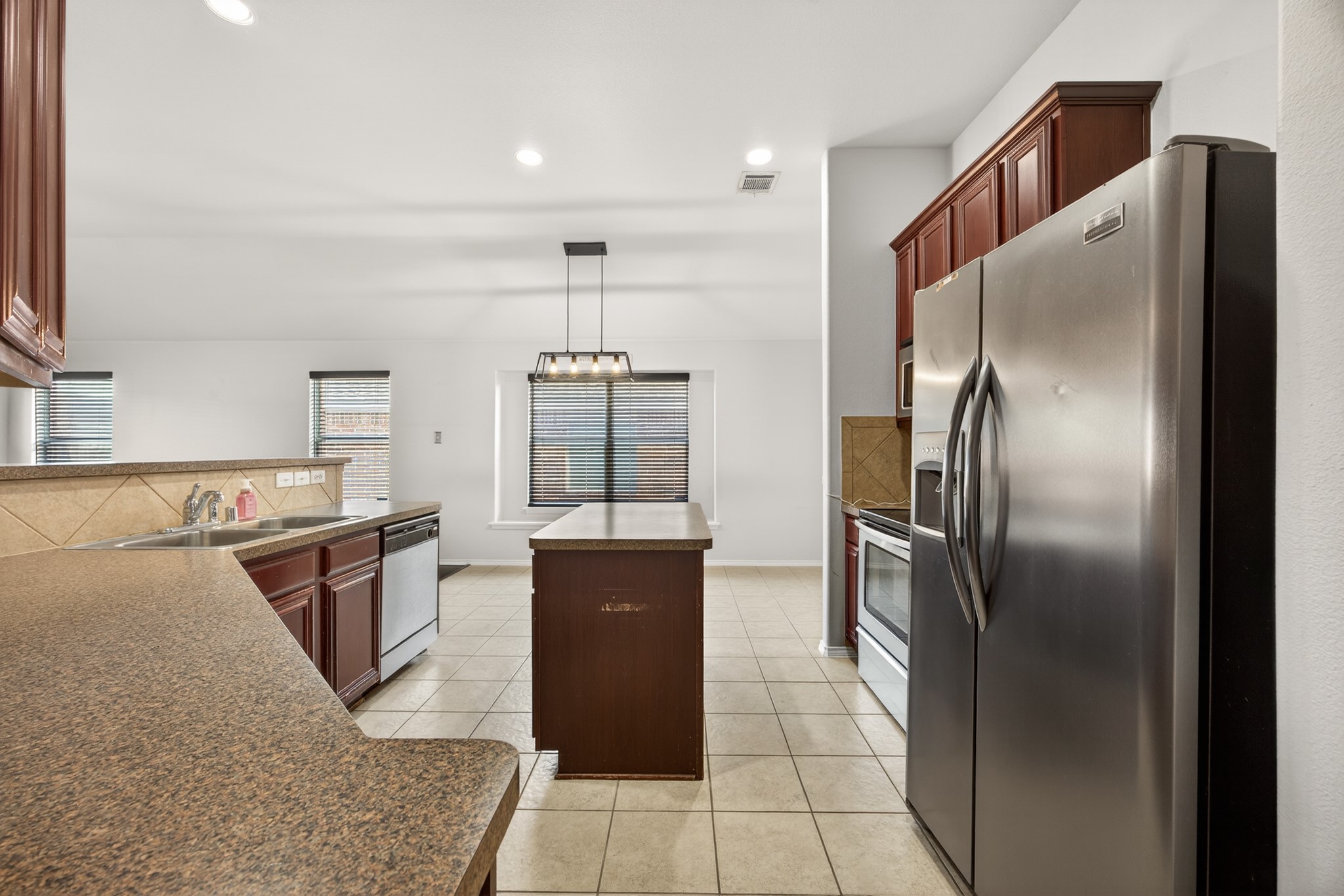 2720 Furlong Drive Grand Prairie TX 75051