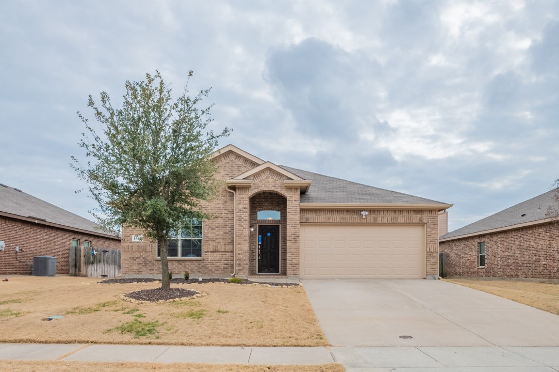 5120 Mountain View Drive Krum TX 76249