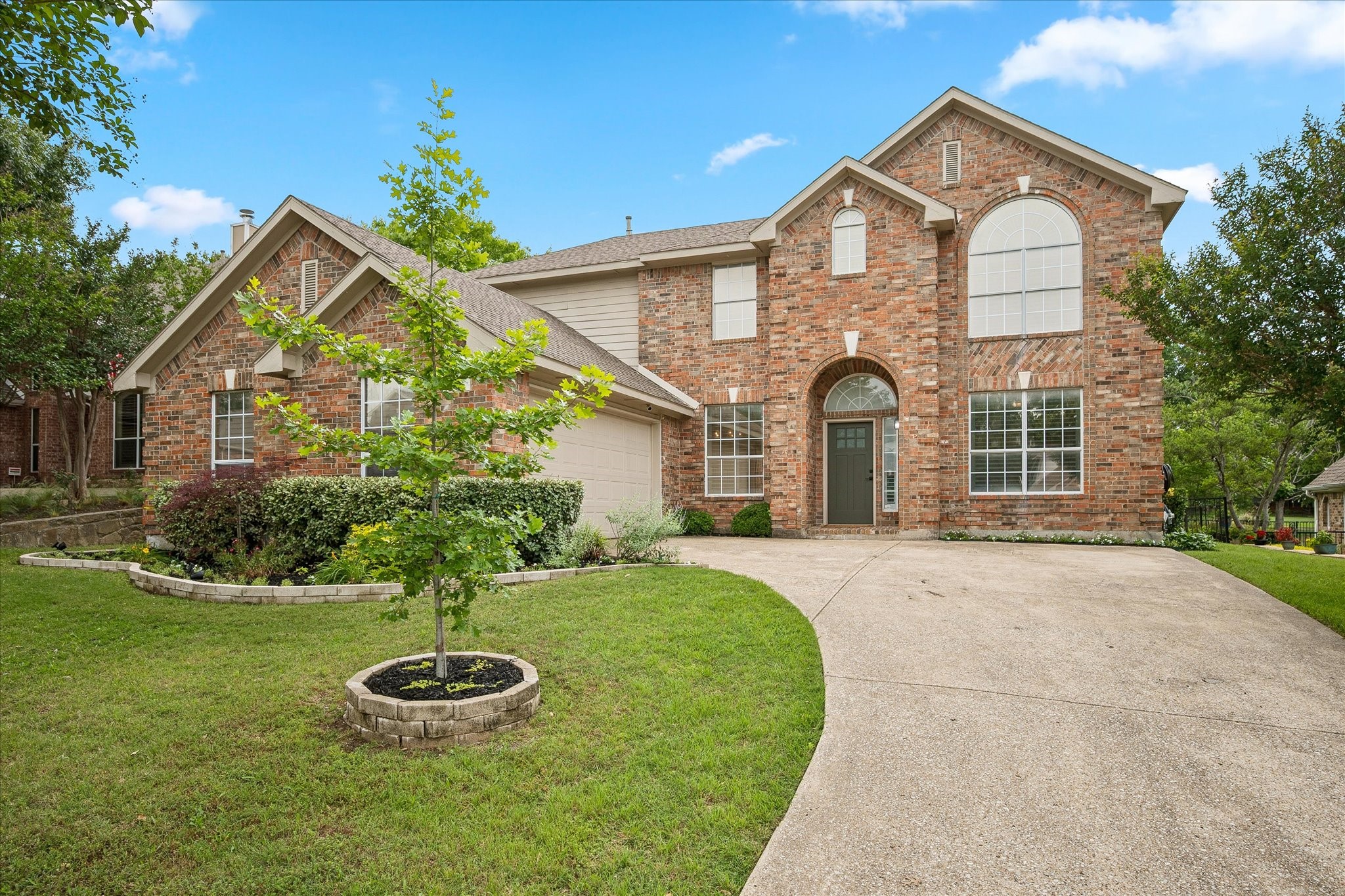 821 Palm Desert Drive Garland TX 75044
