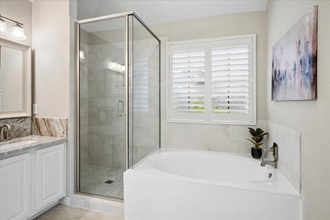 821 Palm Desert Drive Garland TX 75044