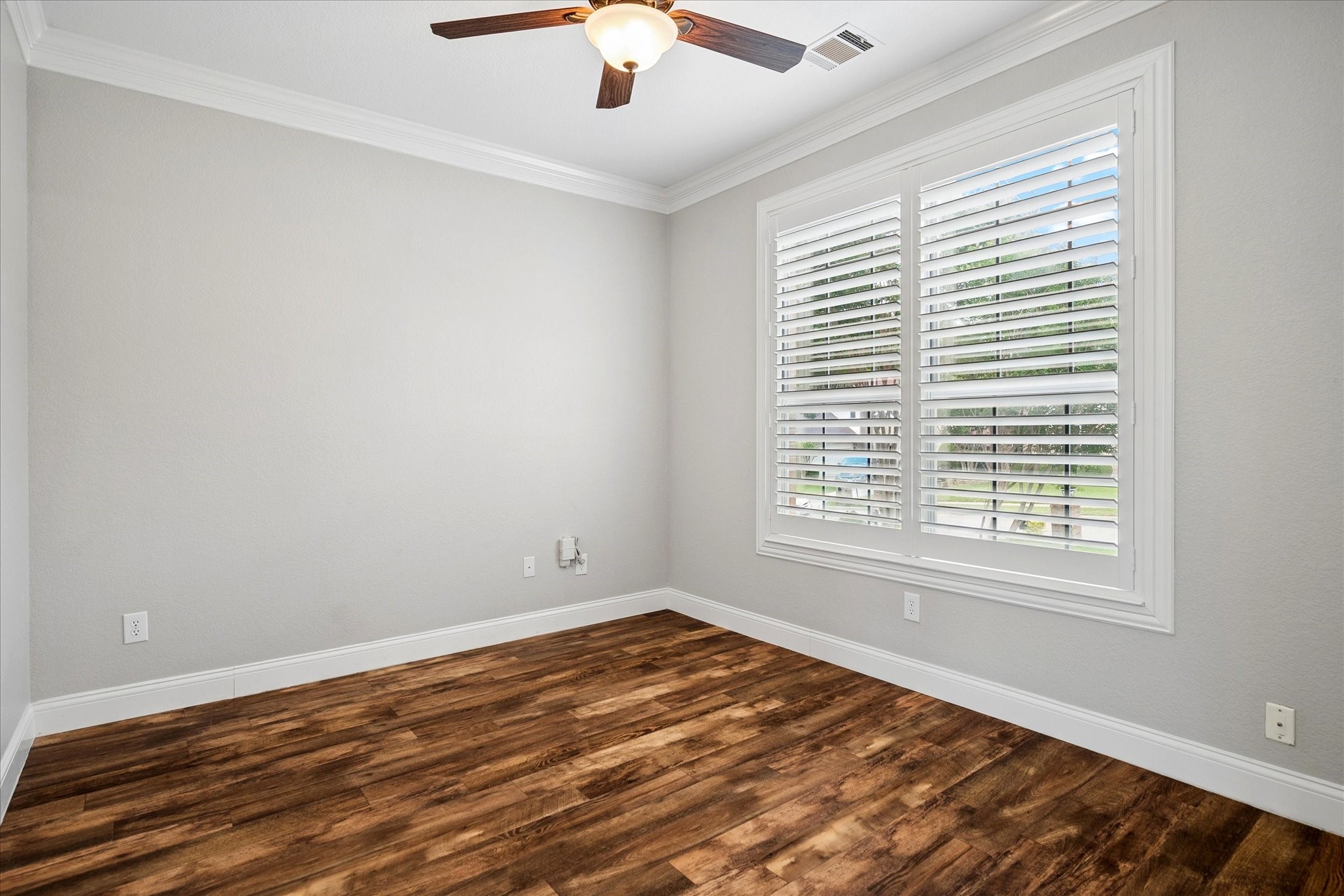 821 Palm Desert Drive Garland TX 75044