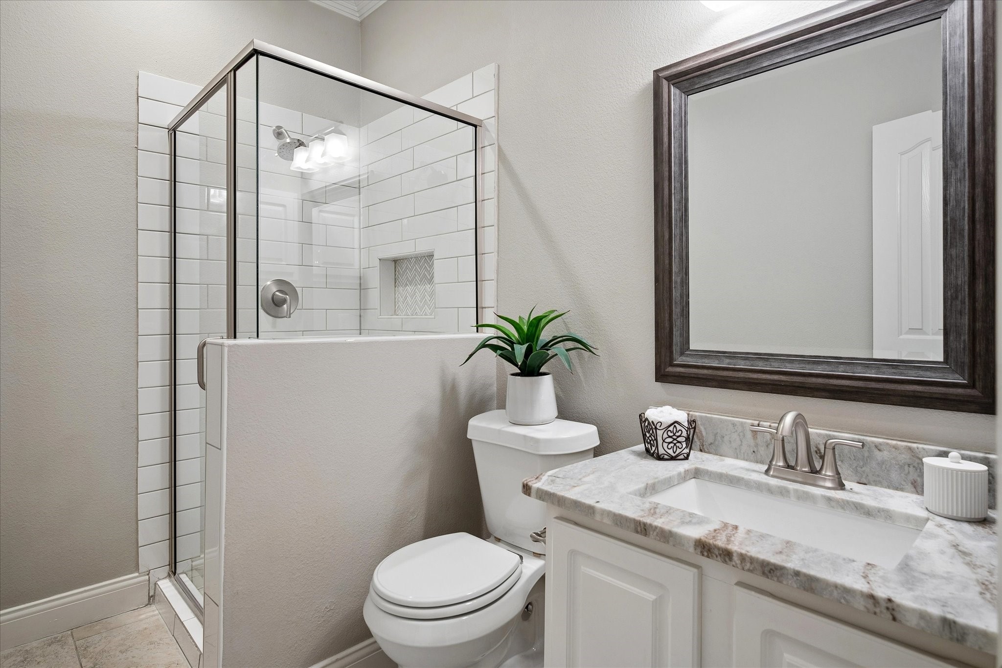 821 Palm Desert Drive Garland TX 75044
