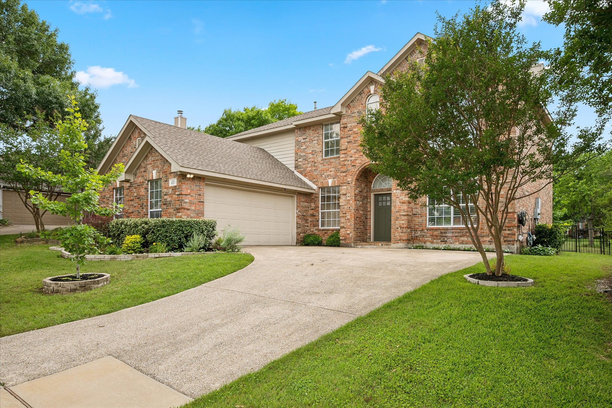 821 Palm Desert Drive Garland TX 75044