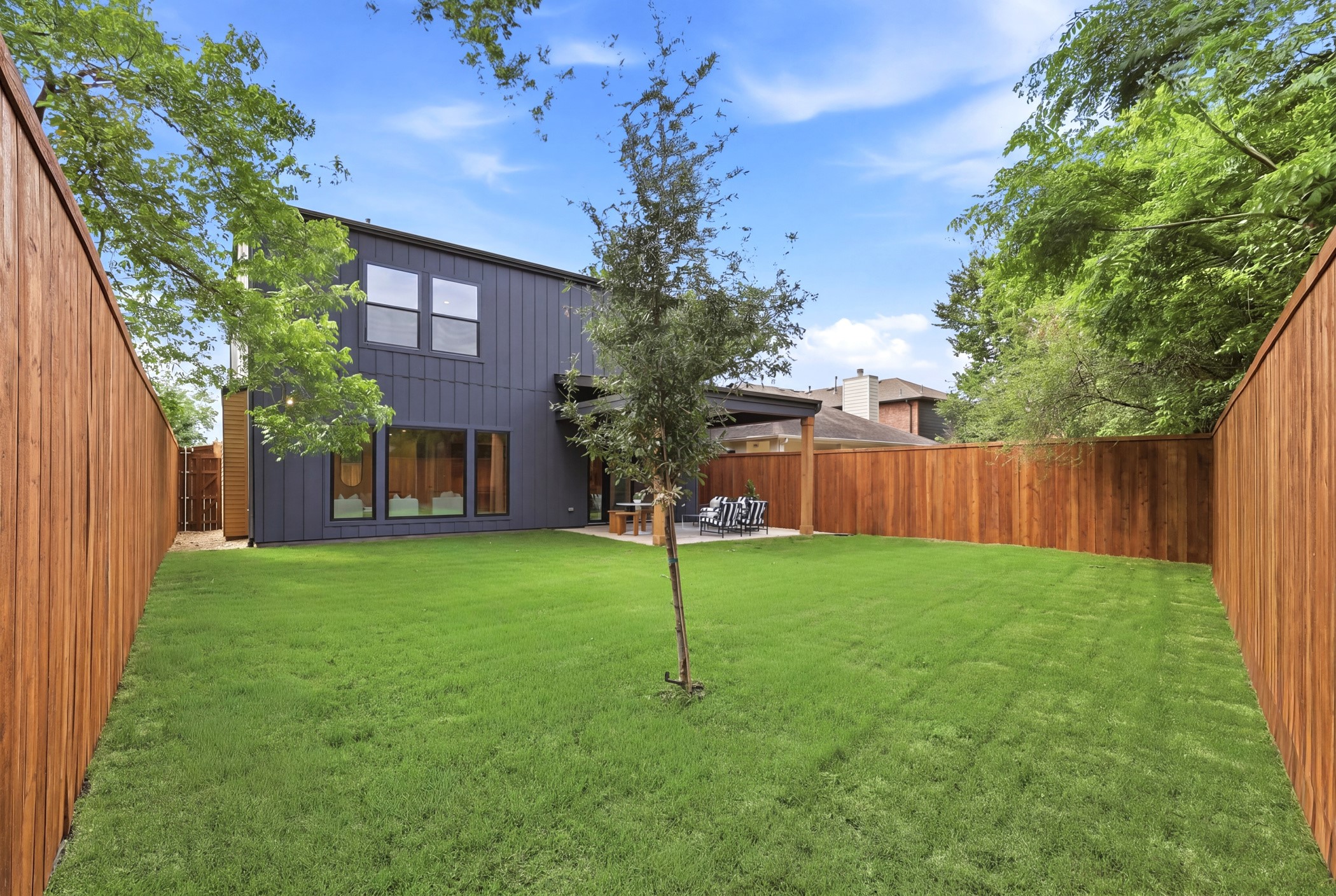5011 Homer Street Dallas TX 75206