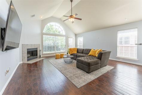 6211 Holly Crest Lane Sachse TX 75048