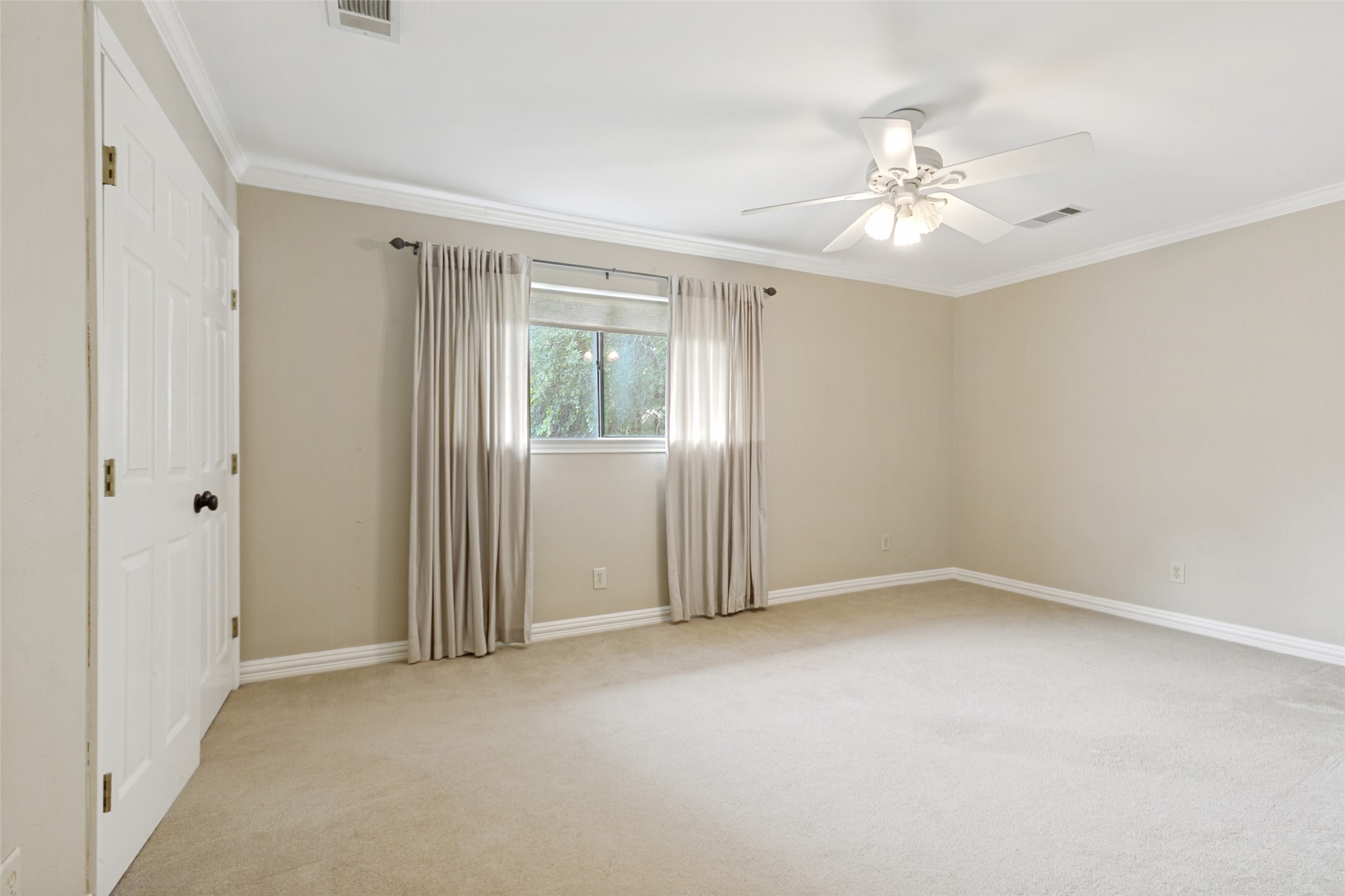 6610 Lake Shore Drive Garland TX 75044