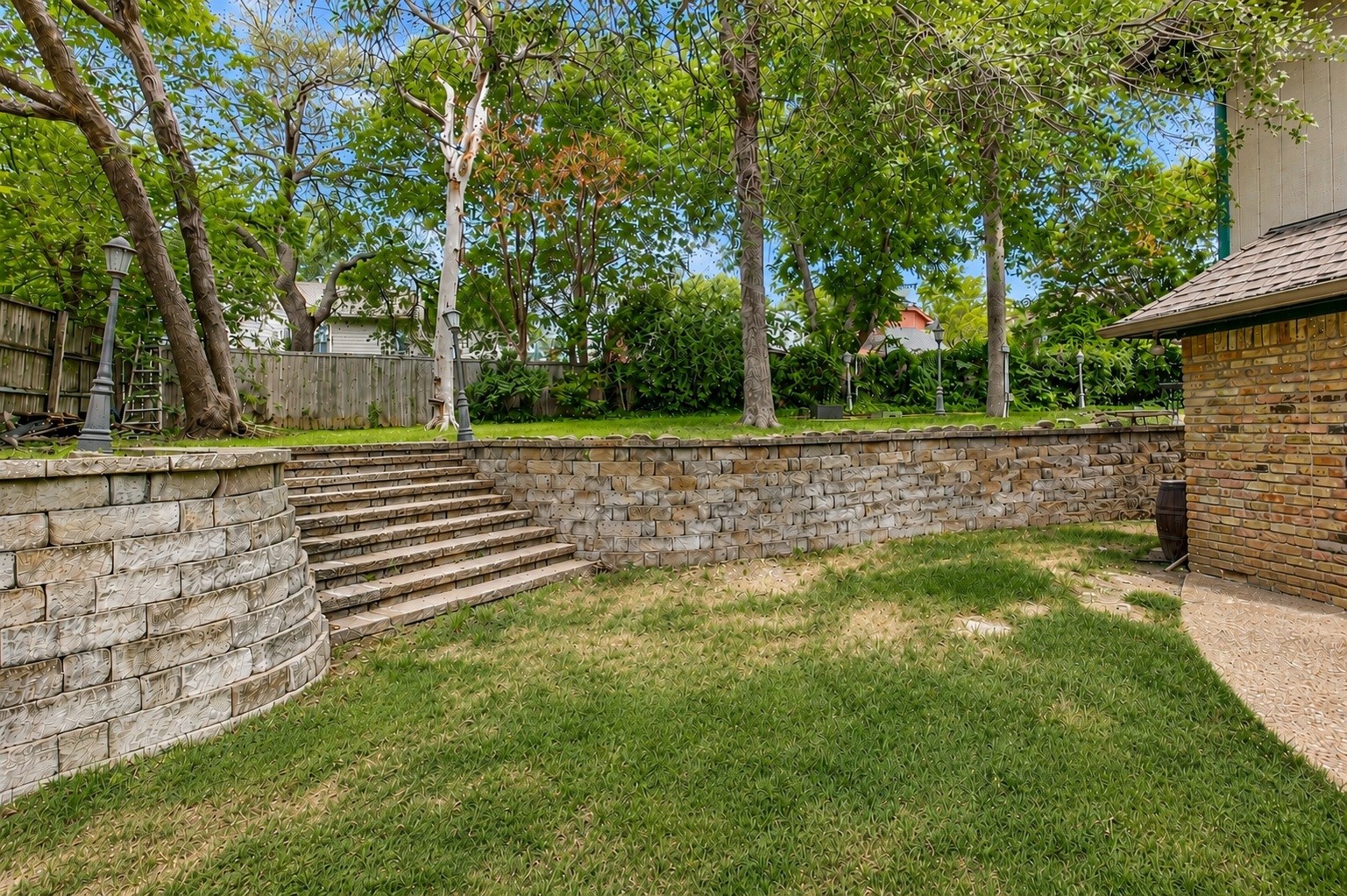 6610 Lake Shore Drive Garland TX 75044