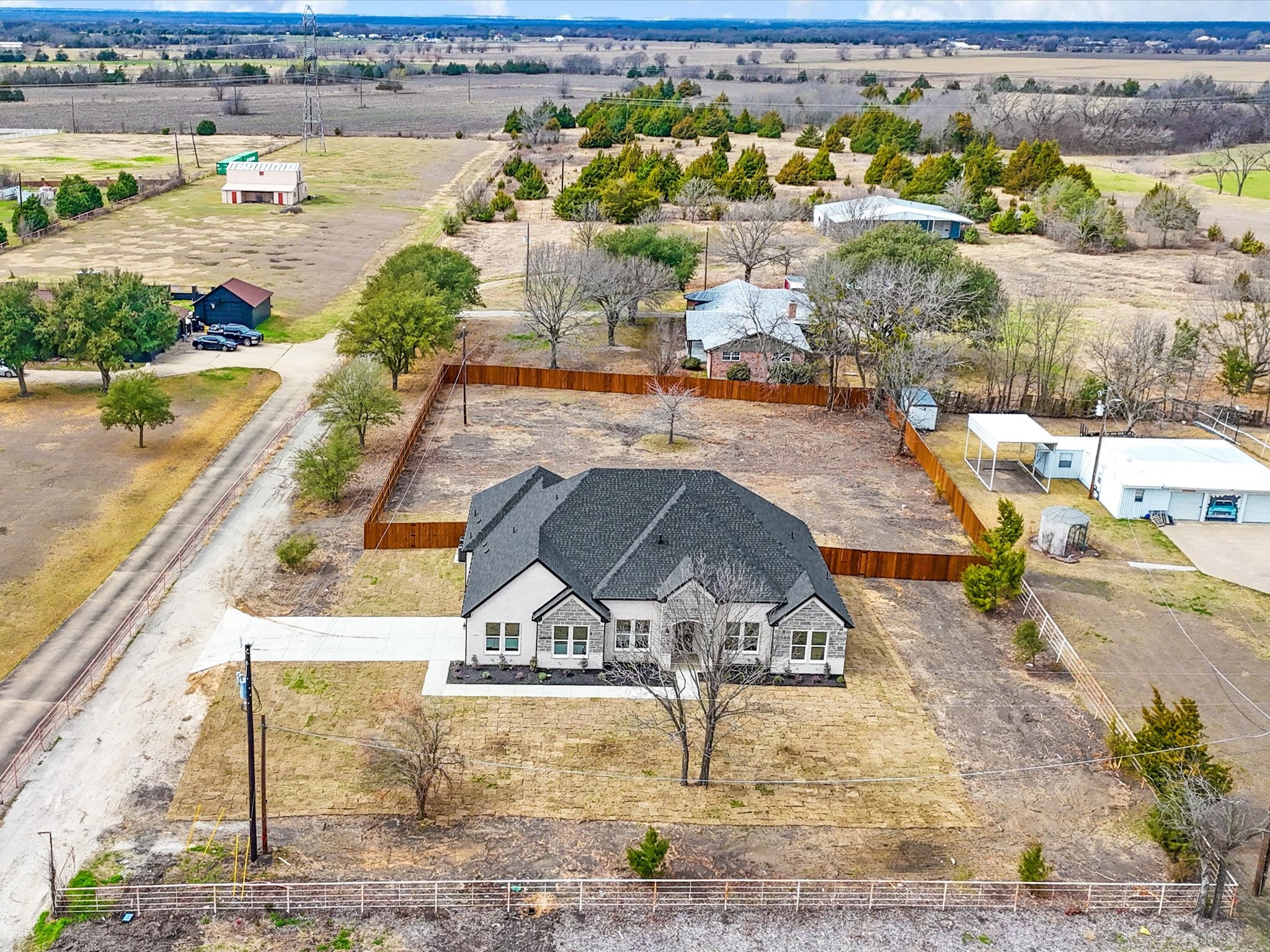 1419 Fm 1389 N Combine TX 75159